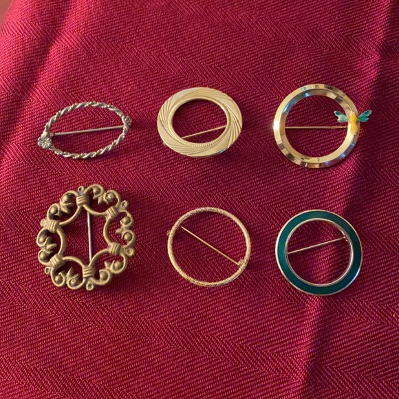 Jewelry 6 Vintage Costume Brooches Poshmark
